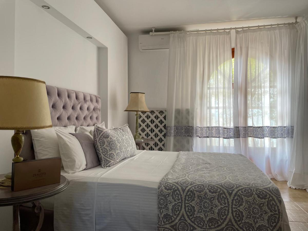 Byblos Mare-the Exclusive Front Villa Skala Sotiros